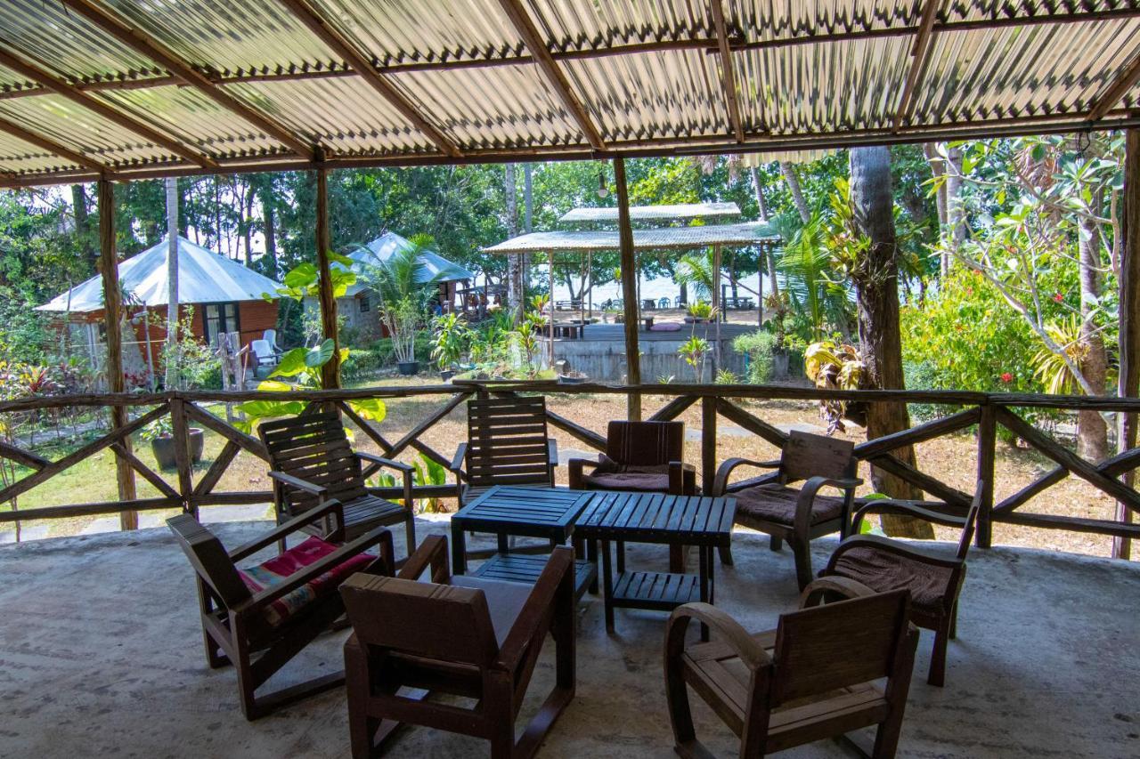 Ban_na Hotel *