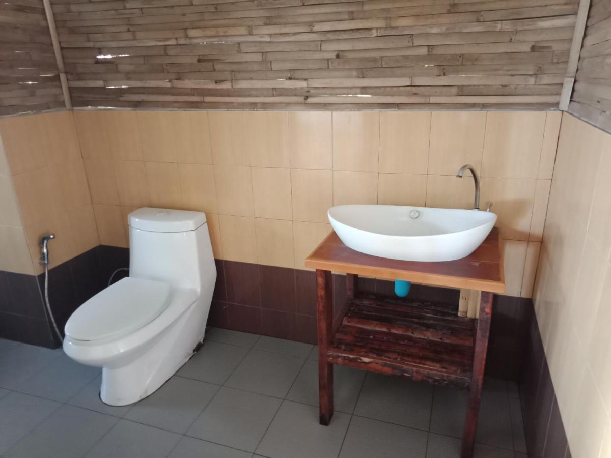 Wetlandcamp บ้านชายเล Casa de hóspedes Phatthalung