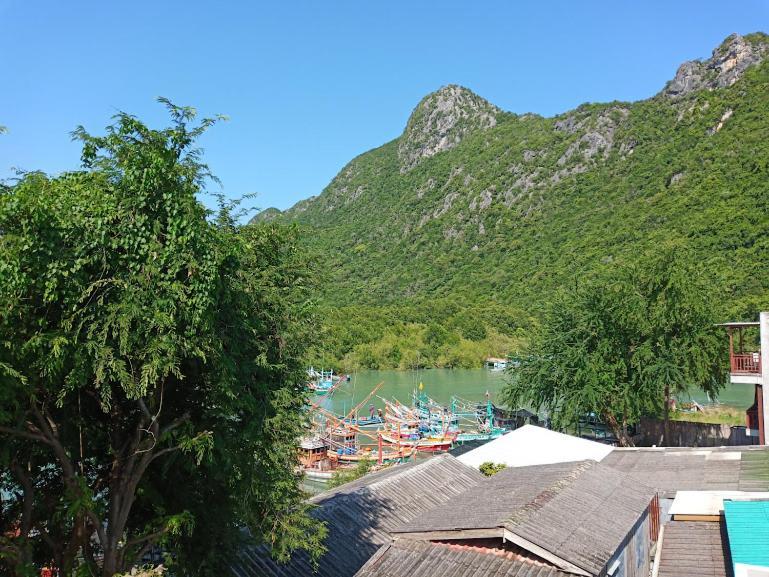 Yen~yen Homestay *