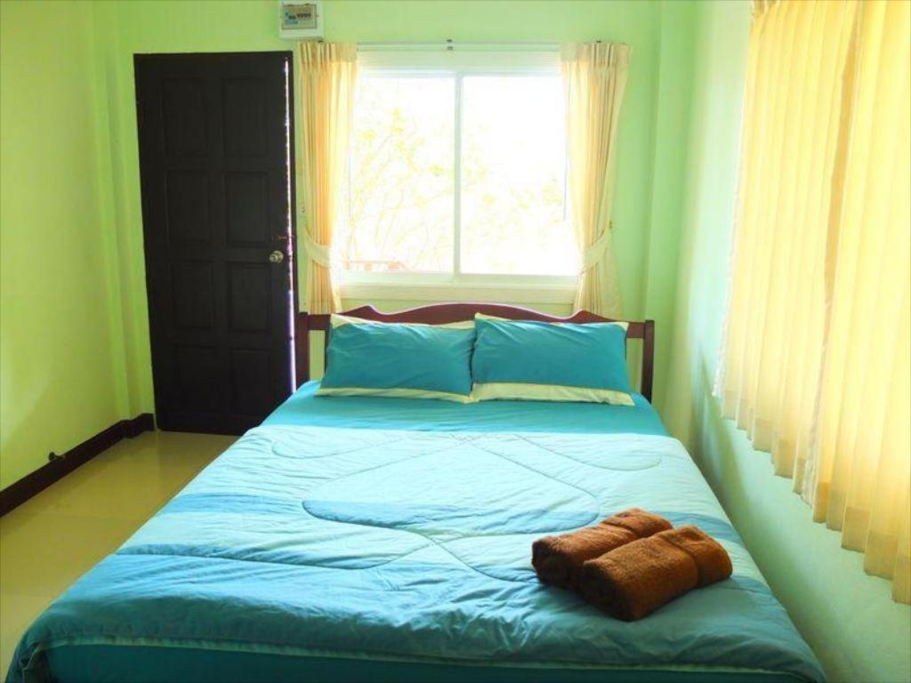 Bed & Breakfast Kanchanaporn Ko Lan