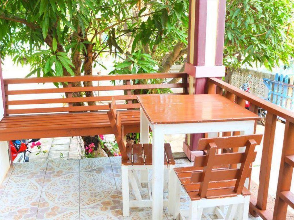 Bed & Breakfast Kanchanaporn Ko Lan