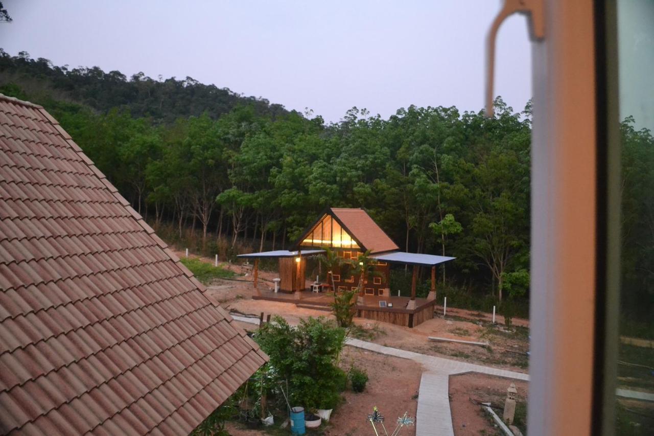 Homebar Homestay
