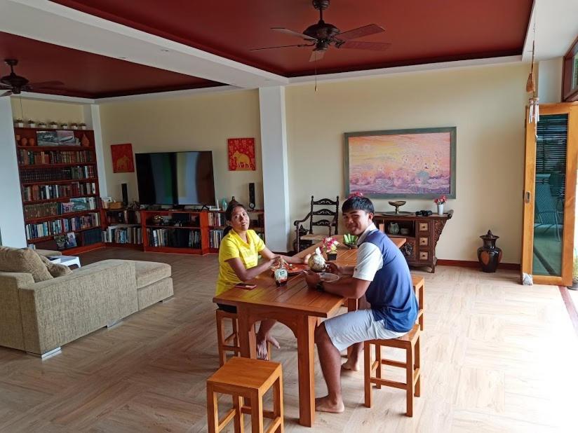 Yen~yen Homestay *