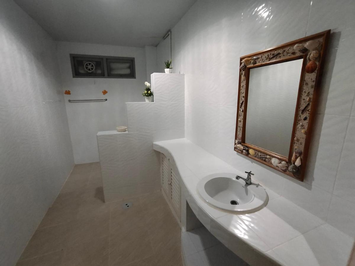 Hotel ฟ้าทะลายโจรรีสอร์ท 2*