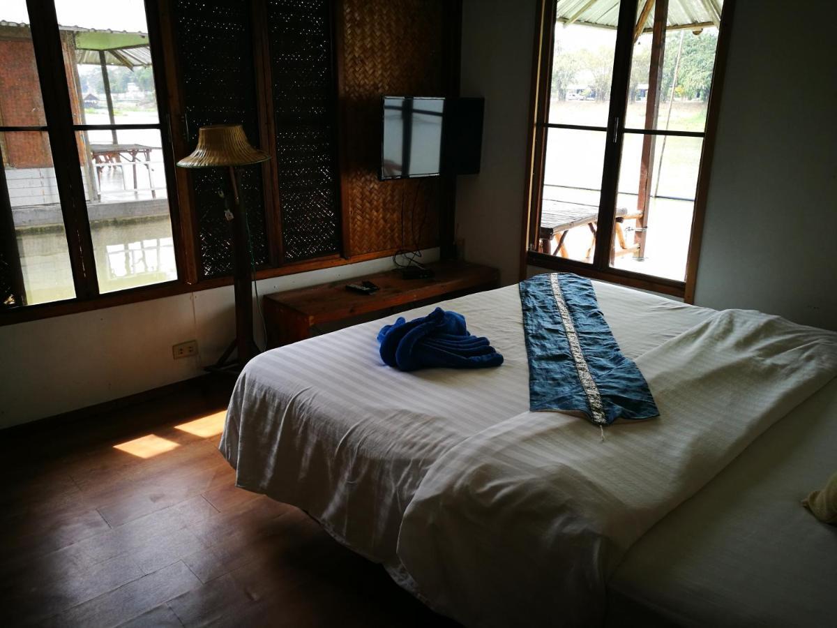 Resort River Marina 2*