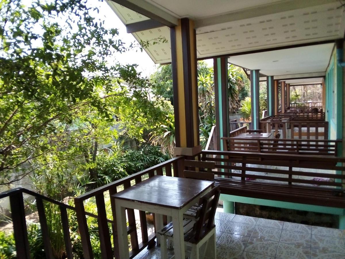 Bed & Breakfast Kanchanaporn Ko Lan