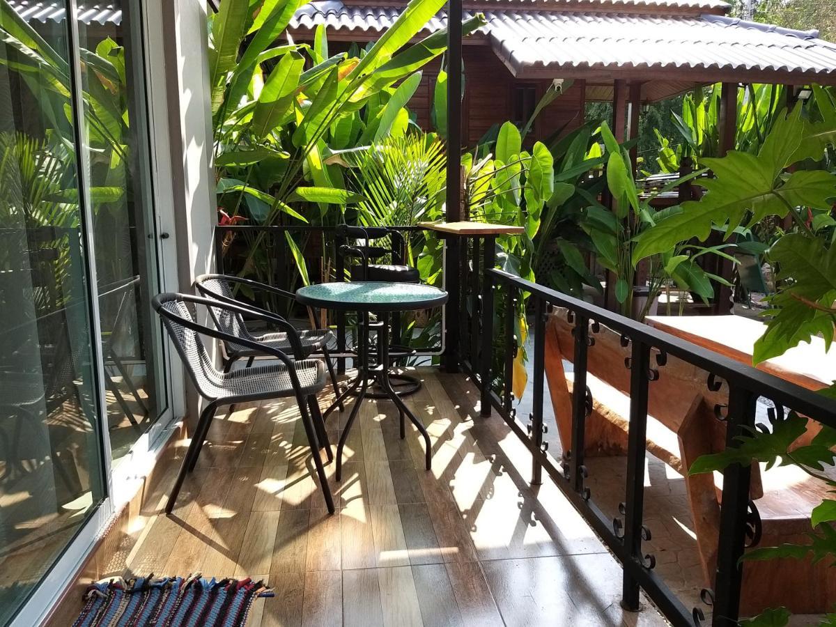 Holiday park บ้านทะเลอิ่มเอม Bann Talay Im Eimm