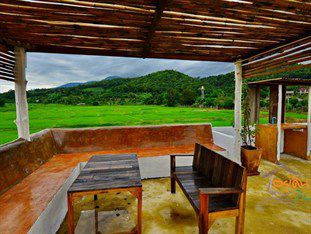 อยู่ดินกินดีฟาร์มสเตย์ Guest house Mae Rim