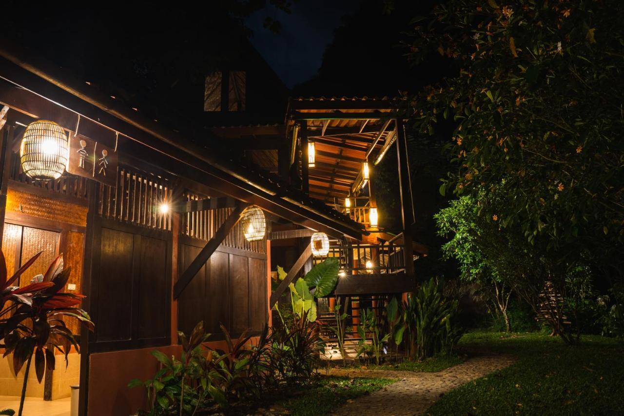 Resort Our Jungle House