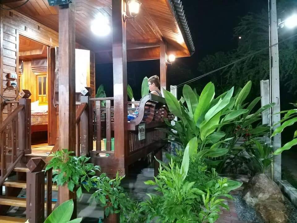 Holiday park บ้านทะเลอิ่มเอม Bann Talay Im Eimm *