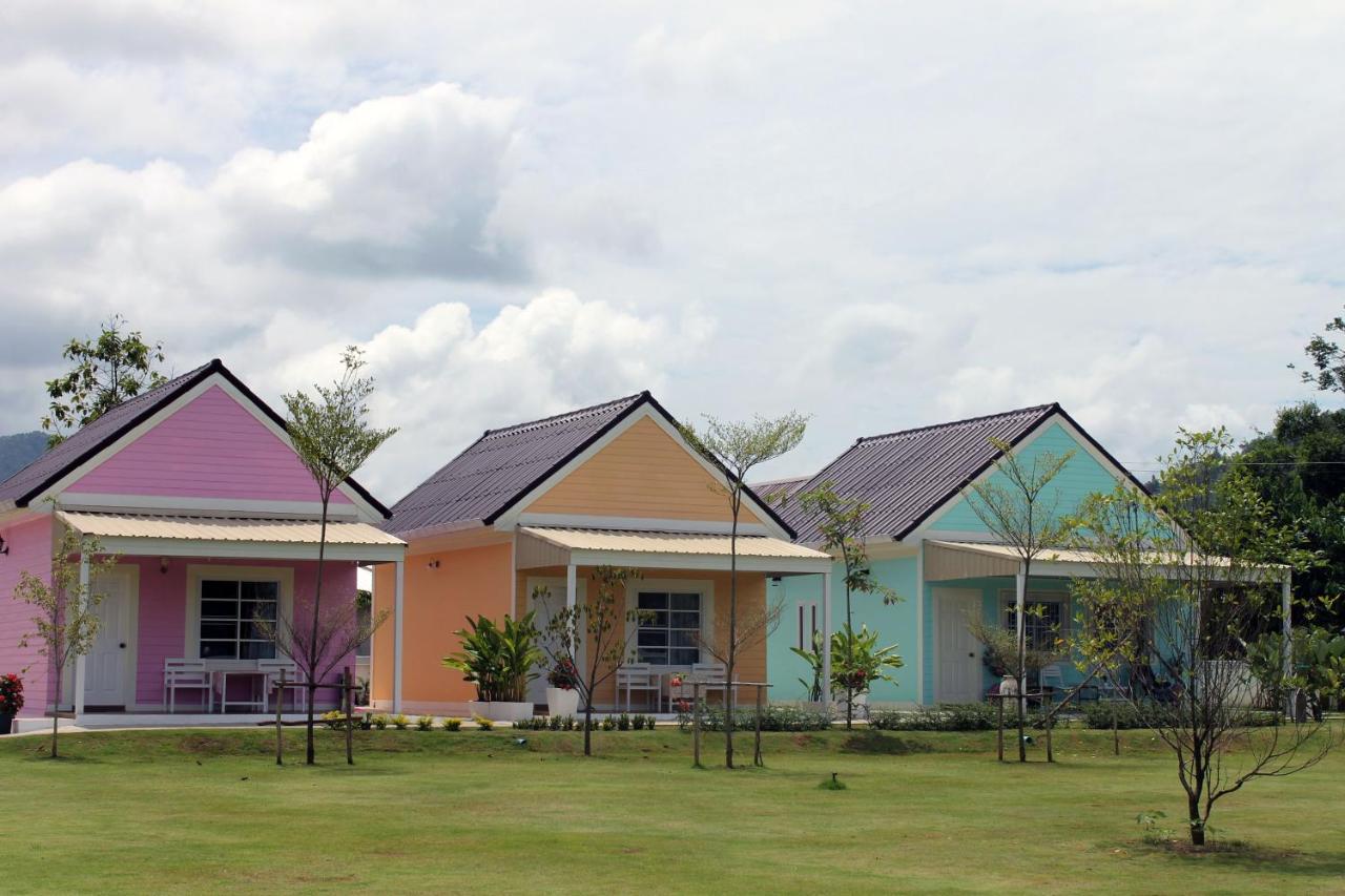 Chiangkhan Gallery Resort 3*