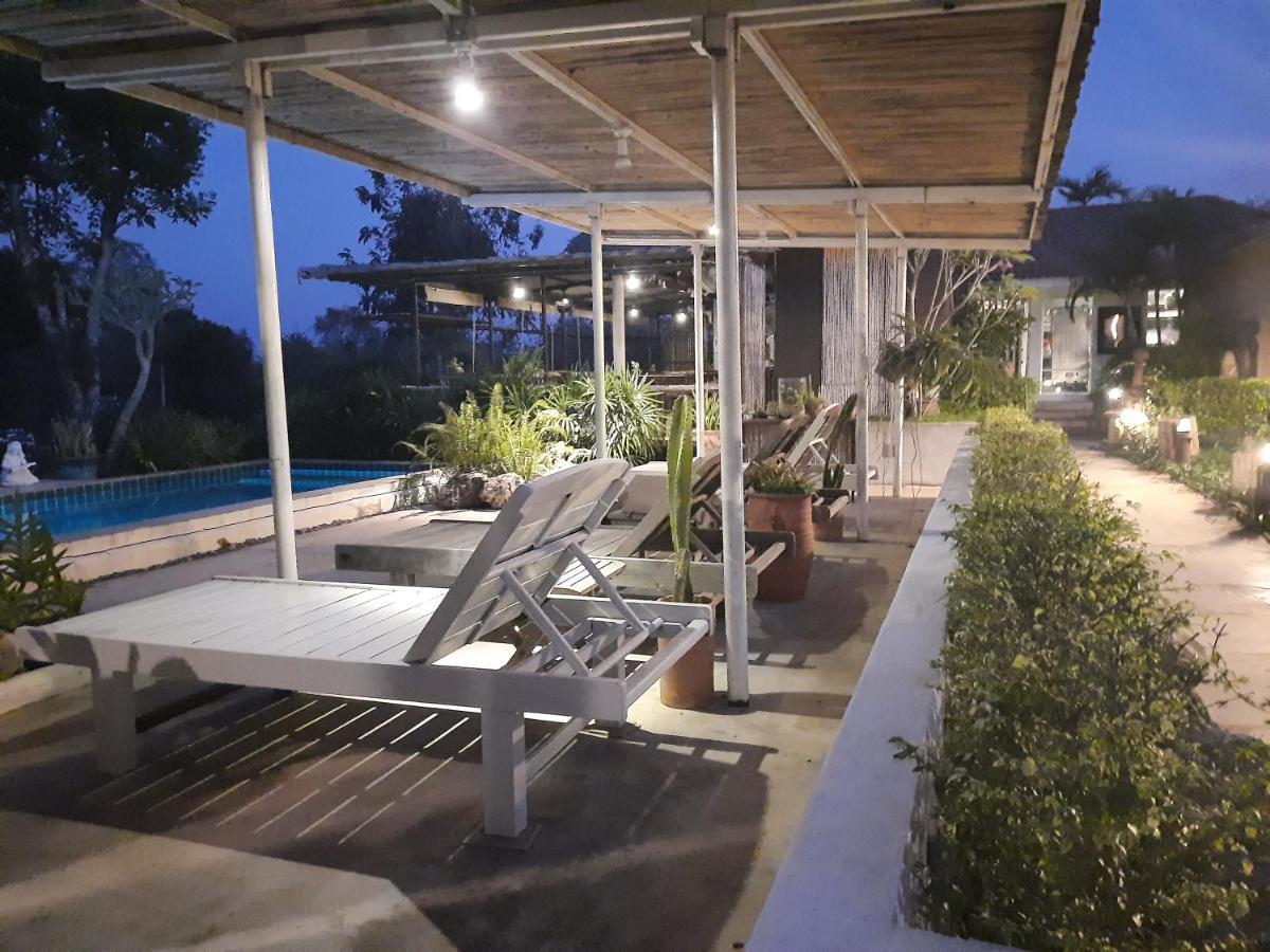 Resort Chasorn Riverside