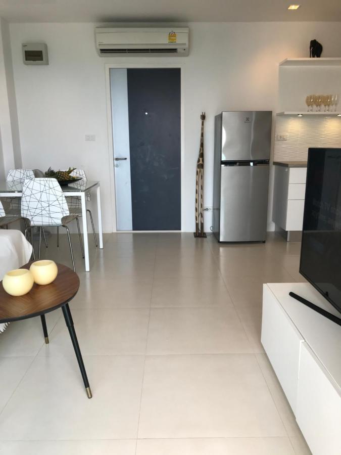 Grandblue Floor With Sea View 706 *
