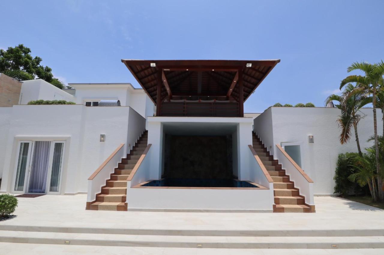 Sunset View Pool 7 Bedroom 14-16 Persons
