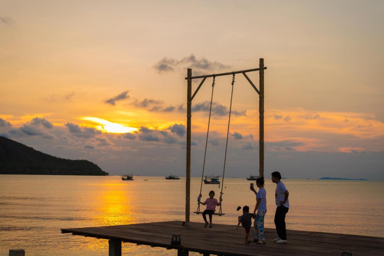 Baan Tah On The Sea Guest house