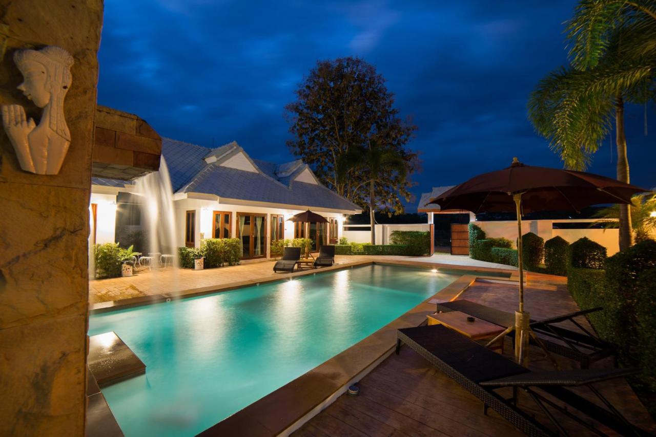 Resort Rungnara Pool San Sai