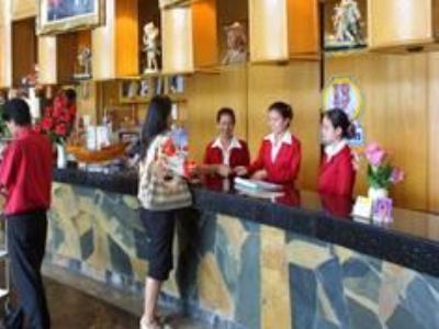 Oyo 75466 -13 Coins Bang Yai Hotel 3*
