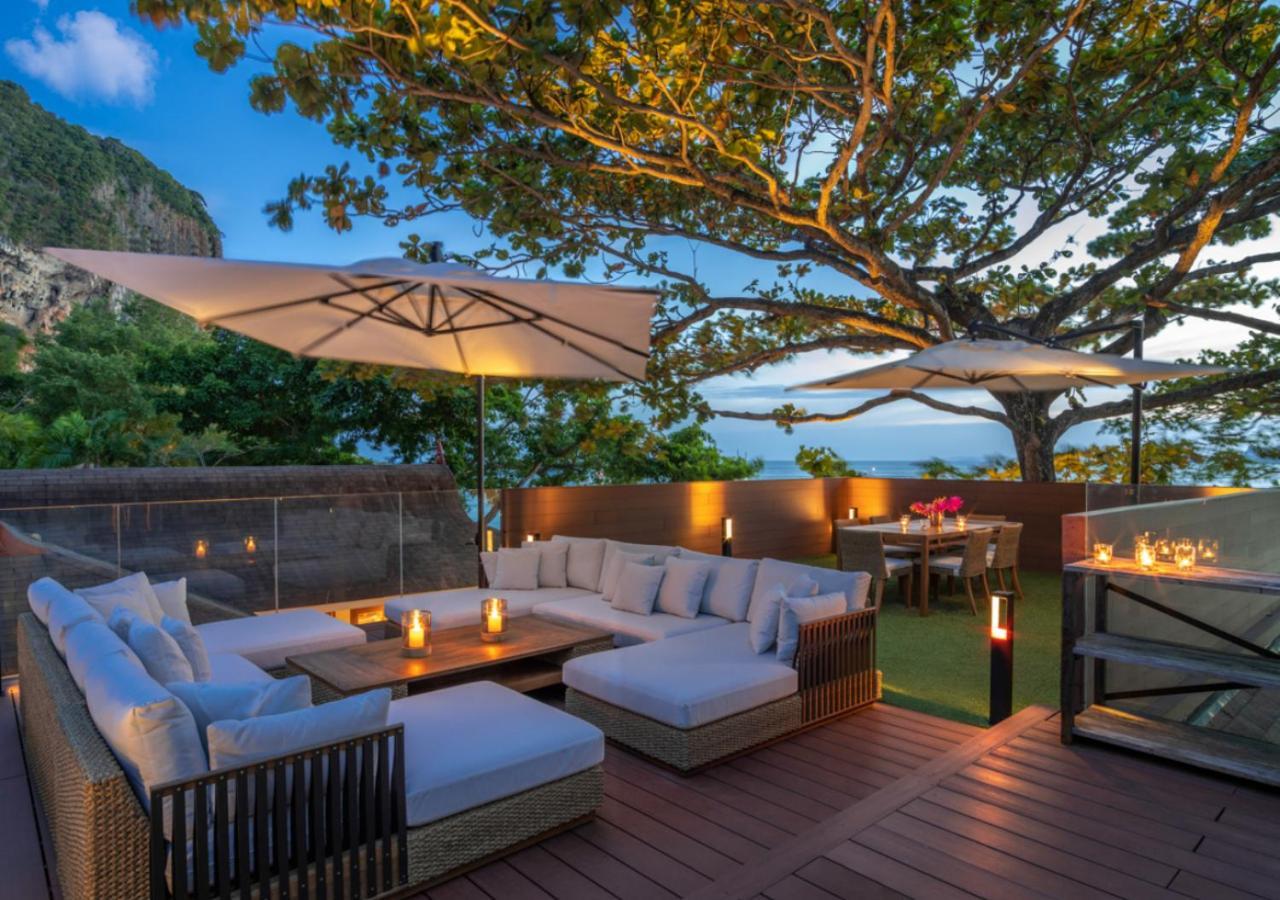 Resort Macaque And Languor Railay Beach