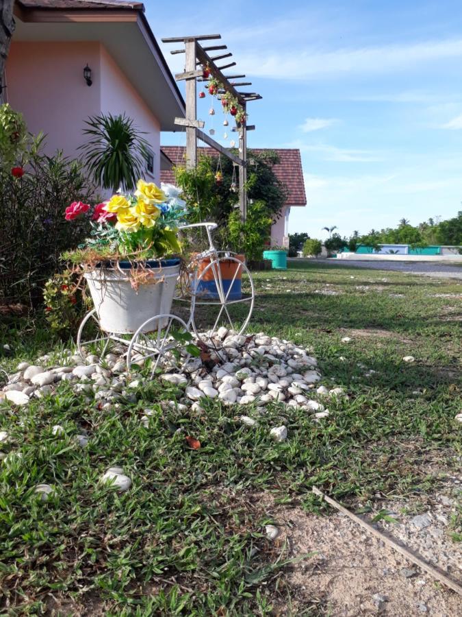Thitinaddharesort ธิตินัดดา Resort 2*