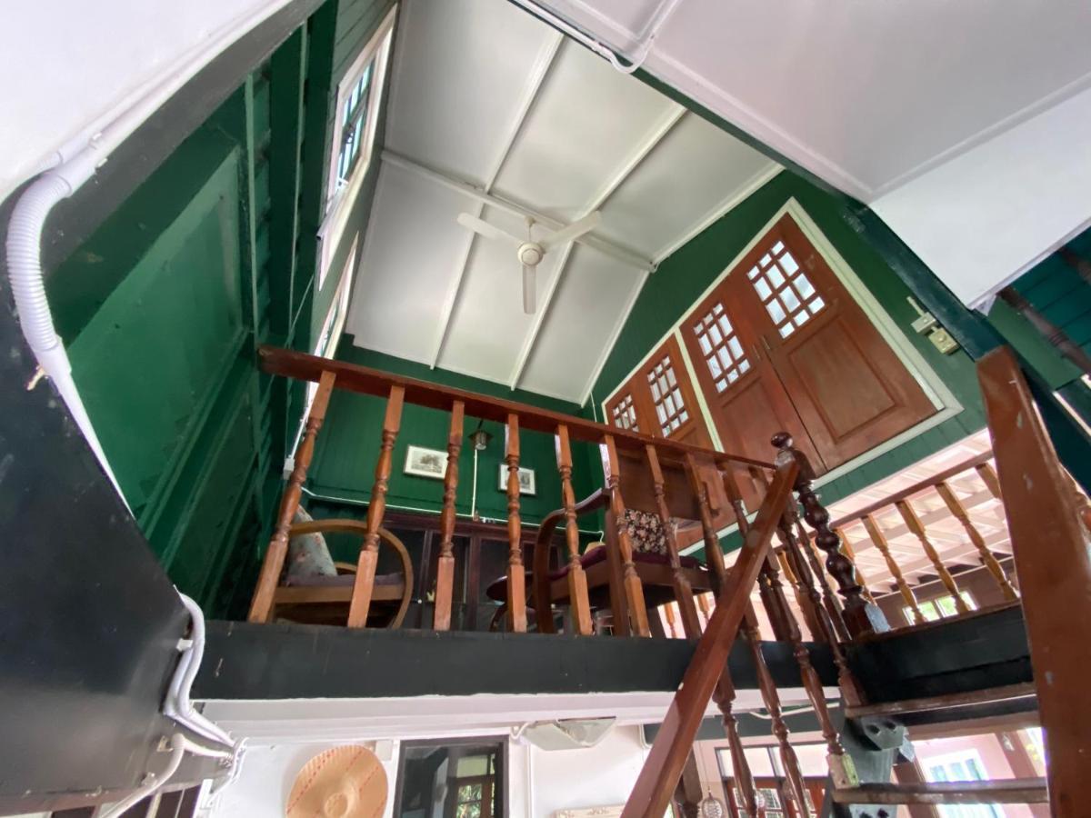 Jung Ja Hut 2*