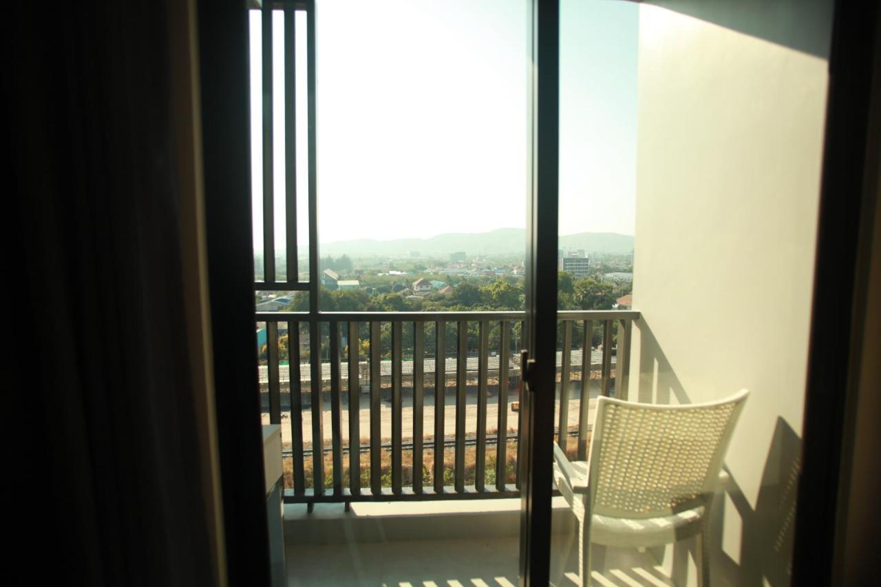 Dusitd2 Residences, Near Hua Hin