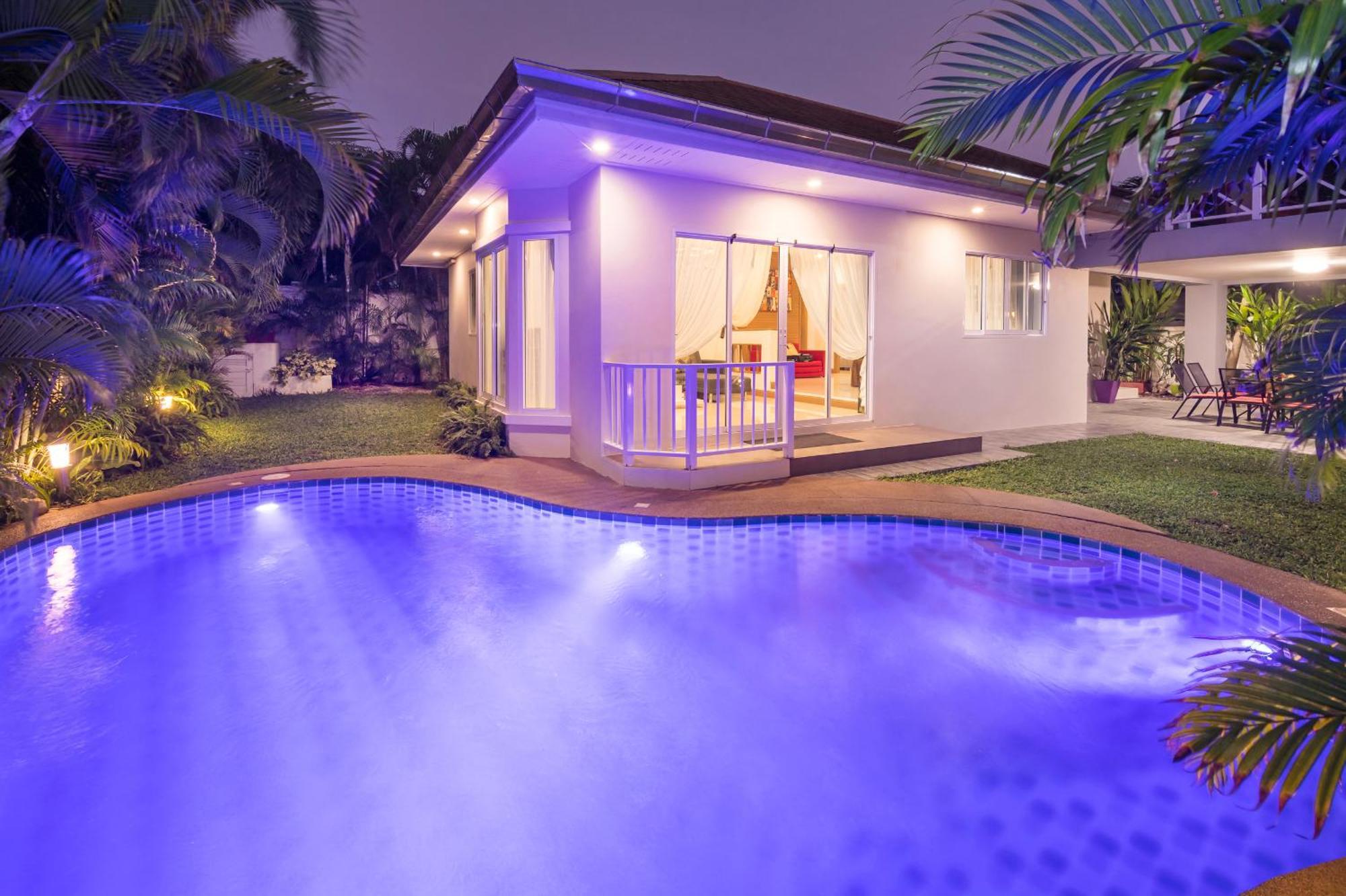Leelawadee Pool Bbq&pool Party Pousada Bang Sare