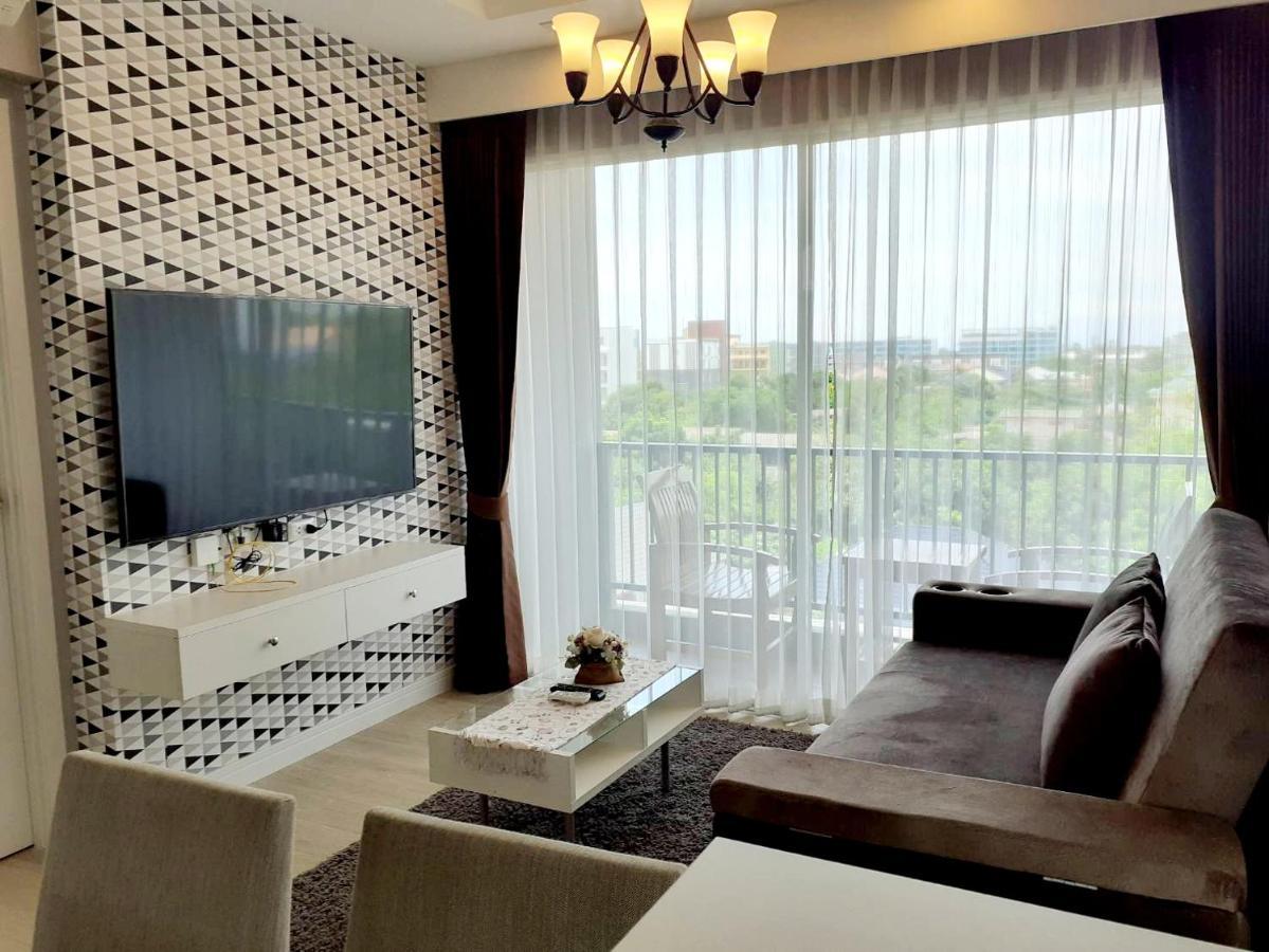 Apartment Execlusive Seaview 1 Bedroom With Toproof Pool At The Patio Bang Saen
