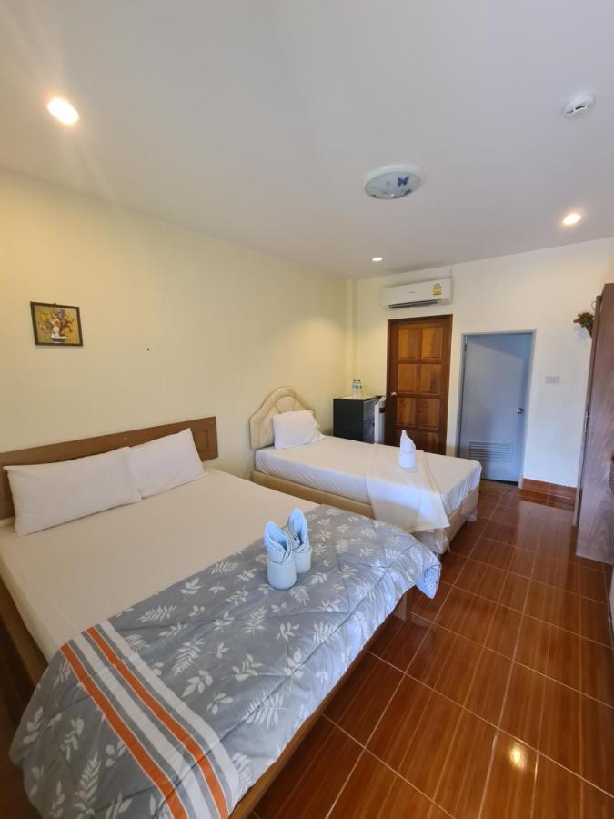 Aparthotel Green View Tha Yang 3*
