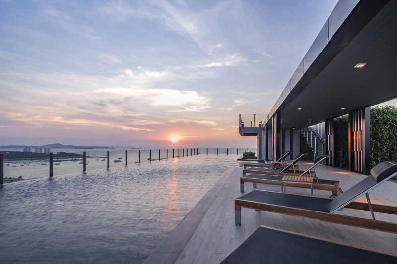 The Base By He Pattaya