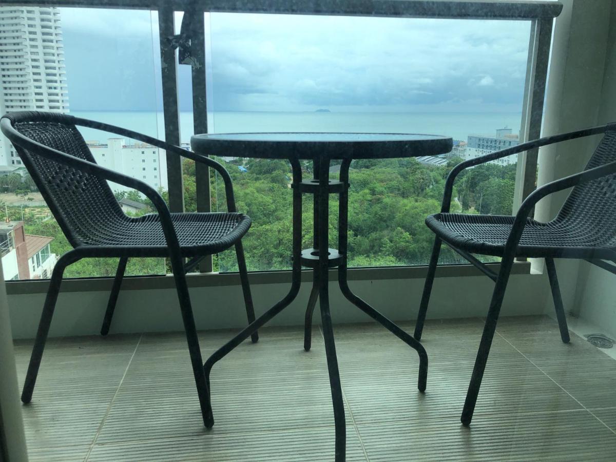 Apartment Riviera By Daisy Pattaya
