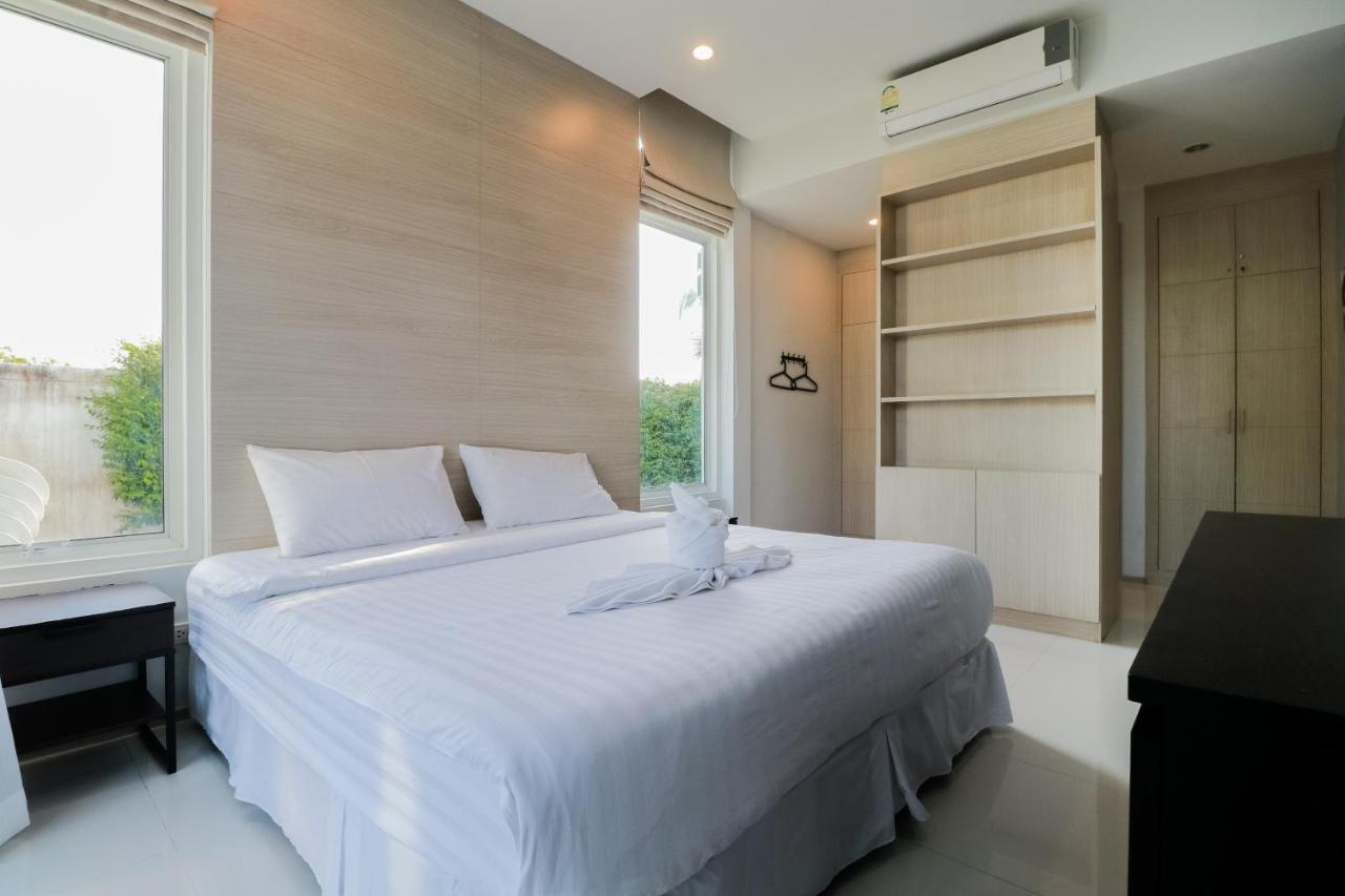 Chaum Haus Pool * Cha-Am