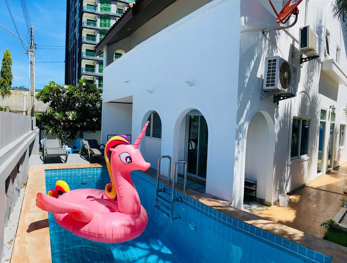Party 4 Bedroom Jomtien Beach