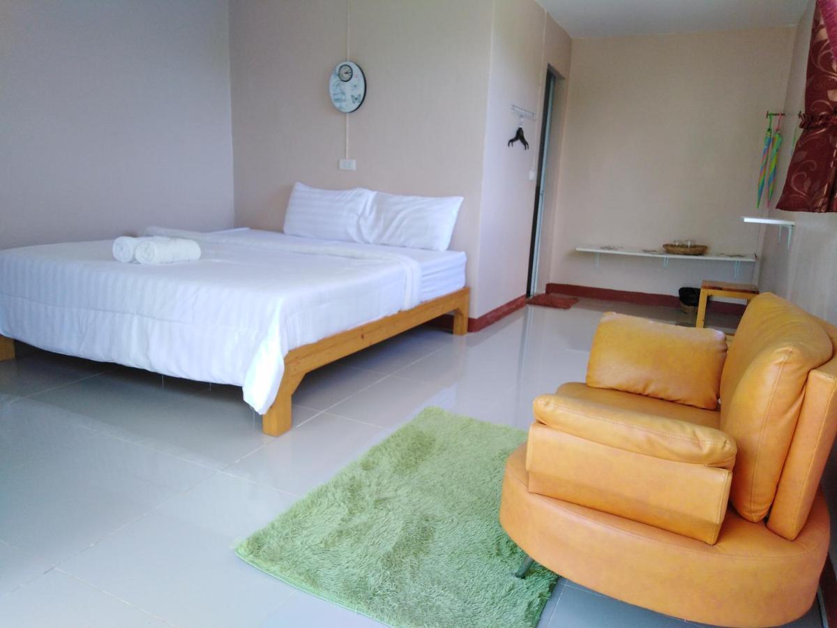 Baan Mai Hom Suan Phueng