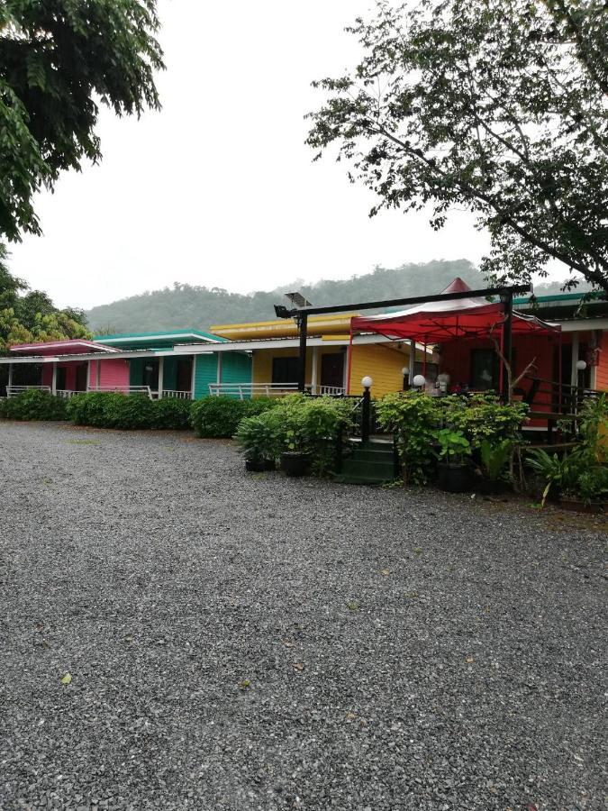 Banrimkhao * Pakchong
