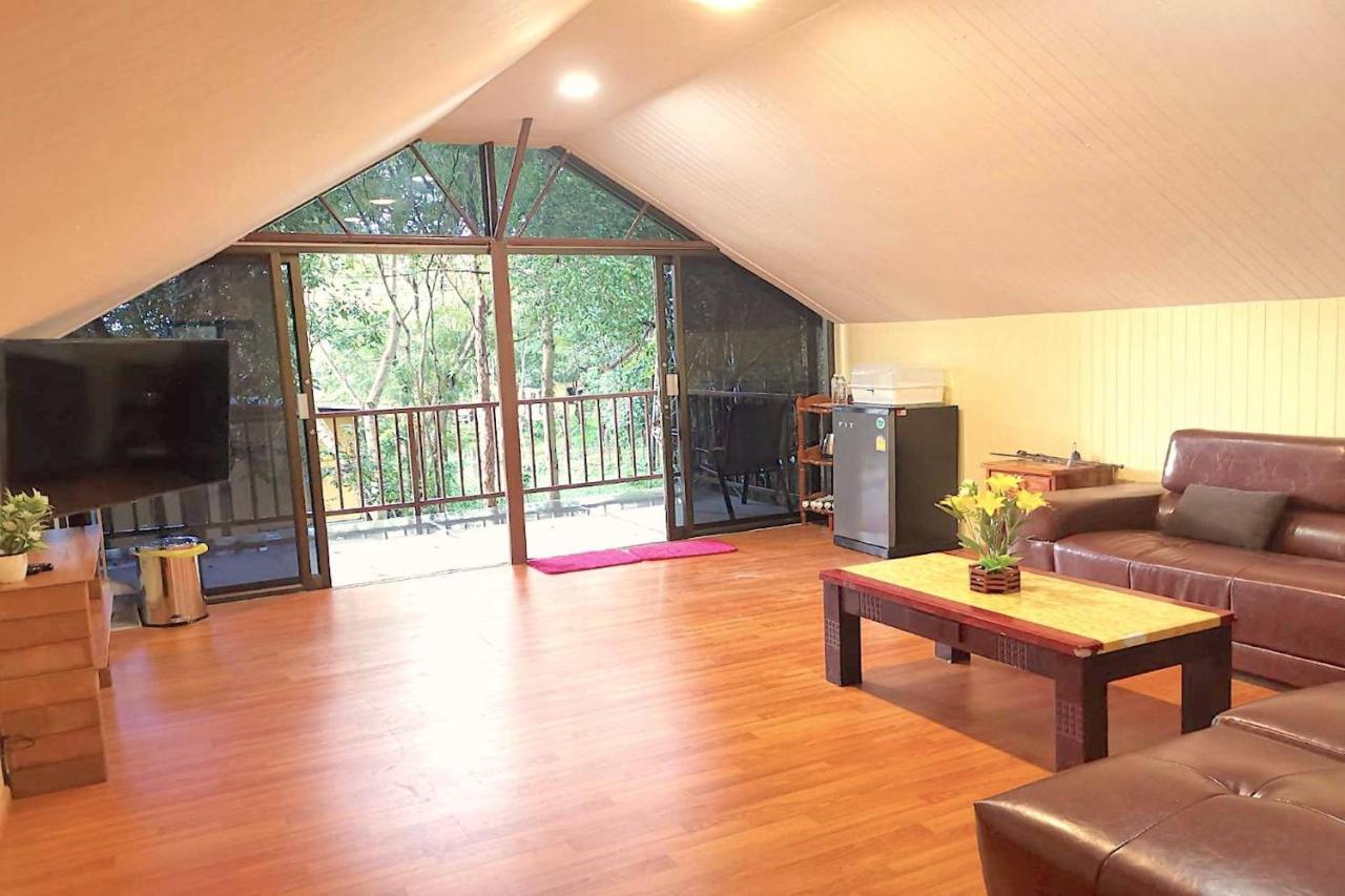 Isaan Perazim Park * Roi Et