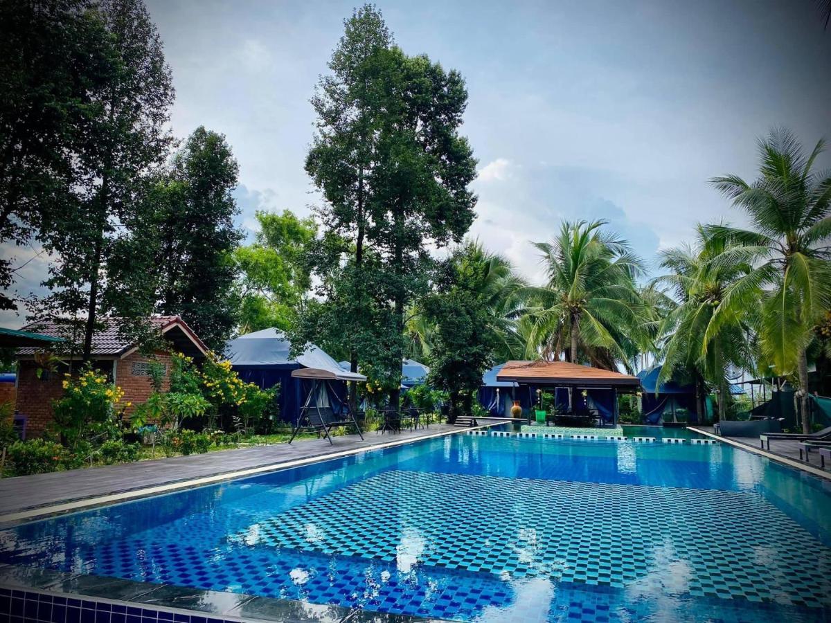 Resort Moonshine 2*