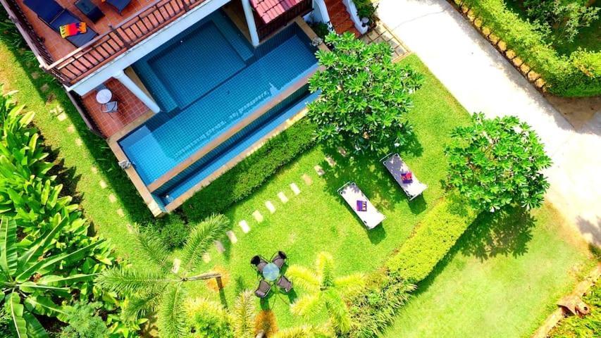 Villa 6 Bedroom Seaview With Pool *