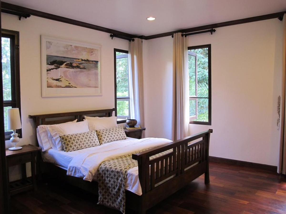 Villa 6 Bedroom Seaview With Pool *
