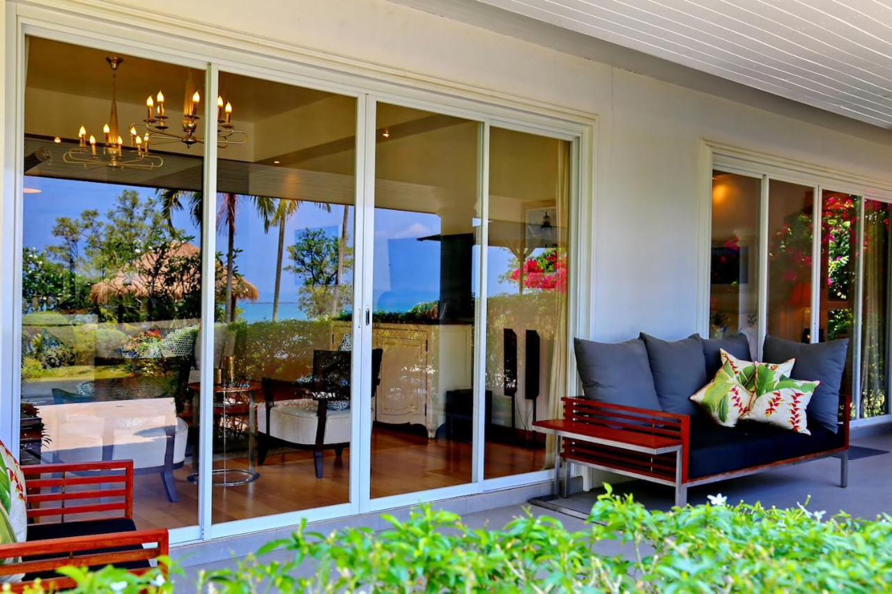 Front 5 Bedroom Villa *