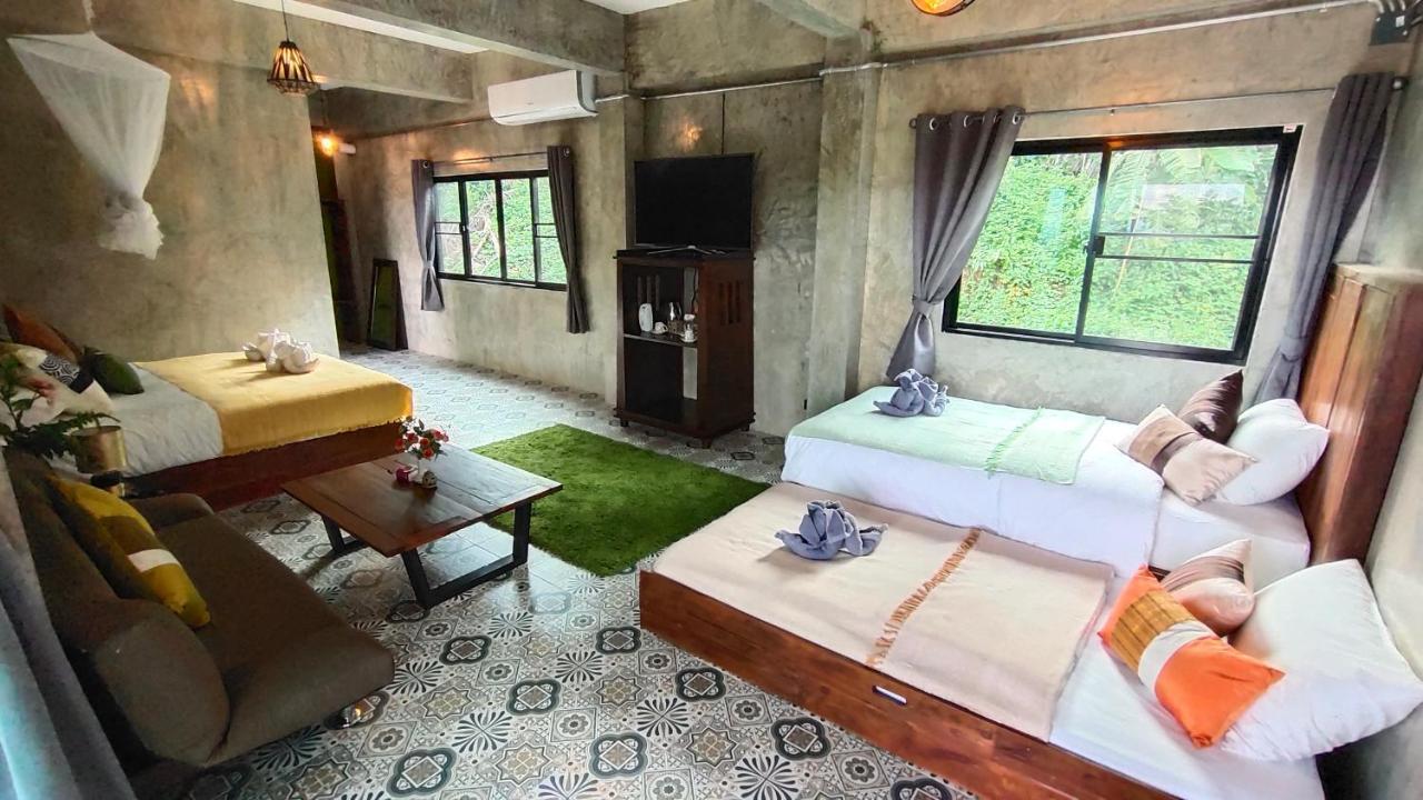 บ้านภูคำฟ้า ดอยปู่ไข่ Baan Phu Kham Fah 4* Chiang Rai