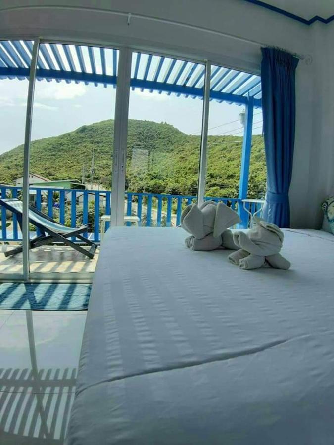 Resort Blue Sky