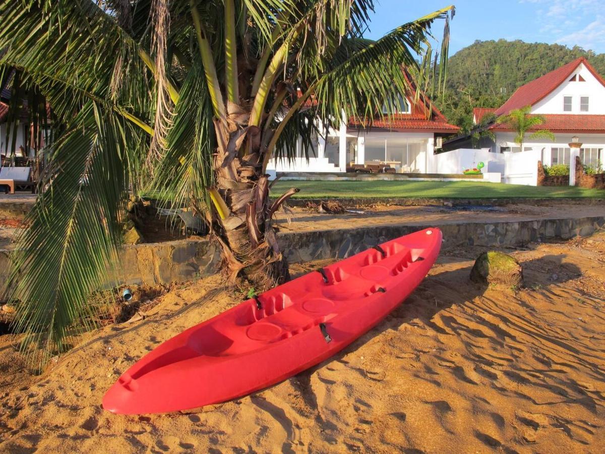 6 Bedroom With Private Pool And Garden Villa *