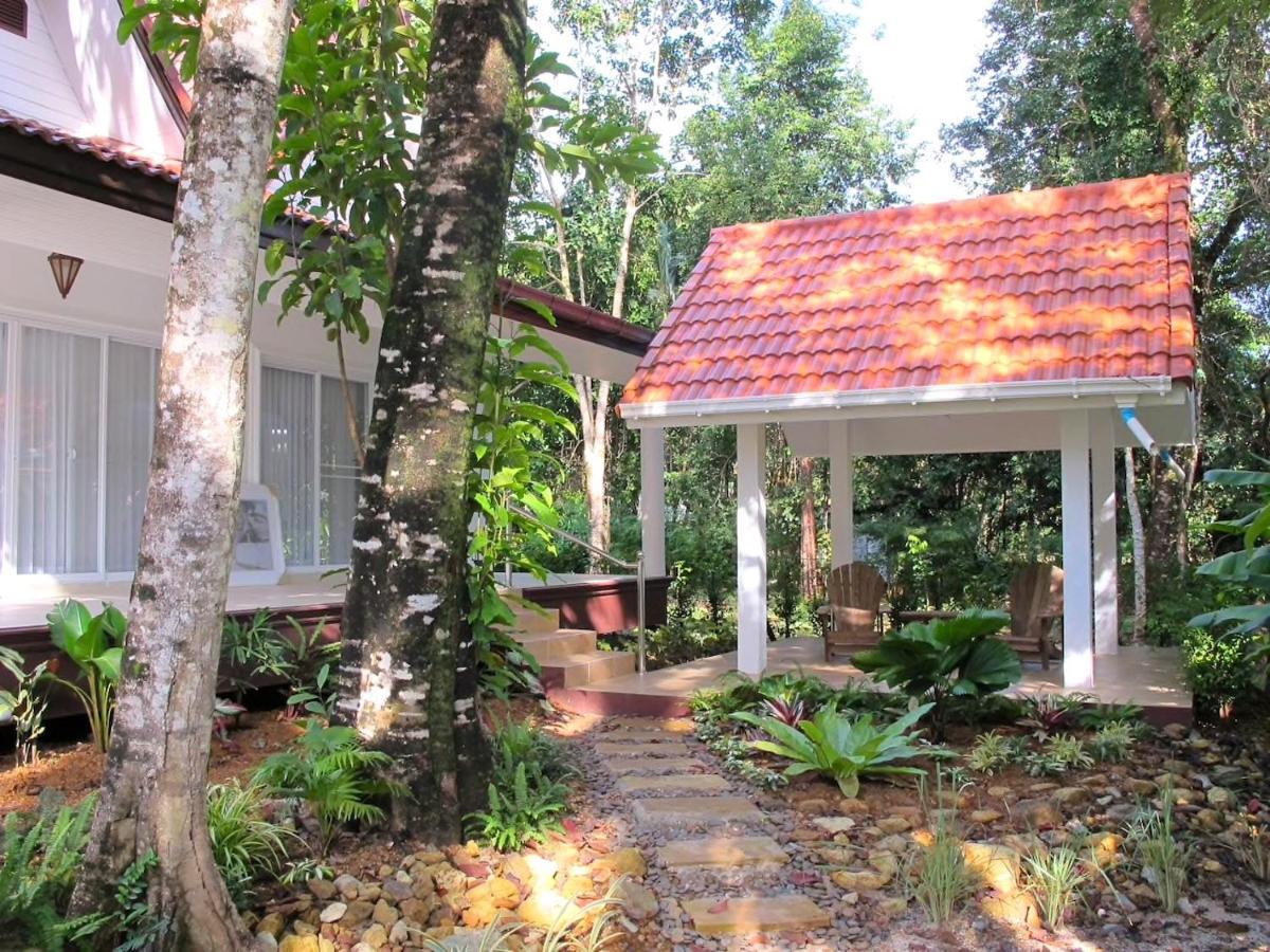 6 Bedroom With Private Pool And Garden Villa
