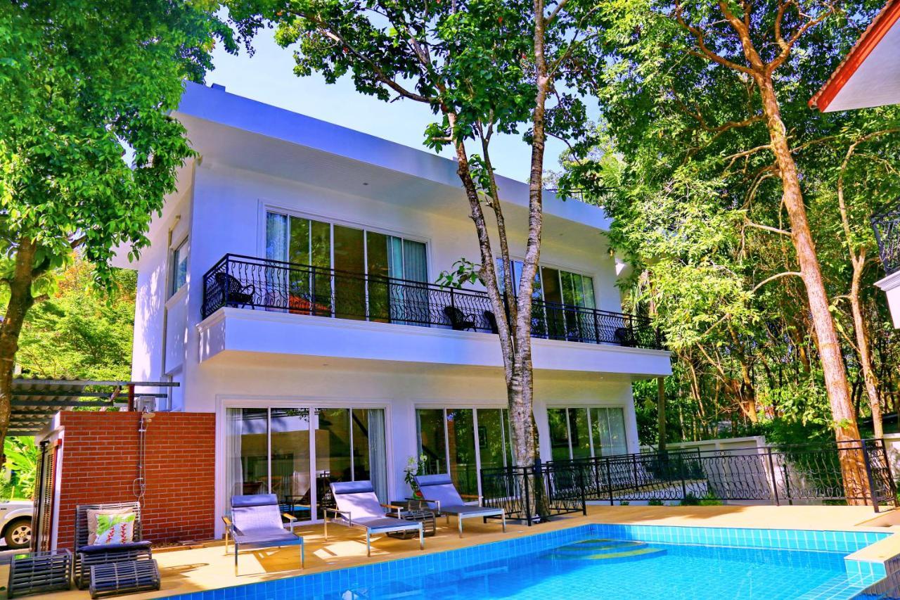 6 Bedroom With Private Pool And Garden *