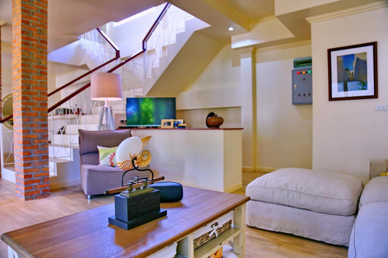 6 Bedroom With Private Pool And Garden