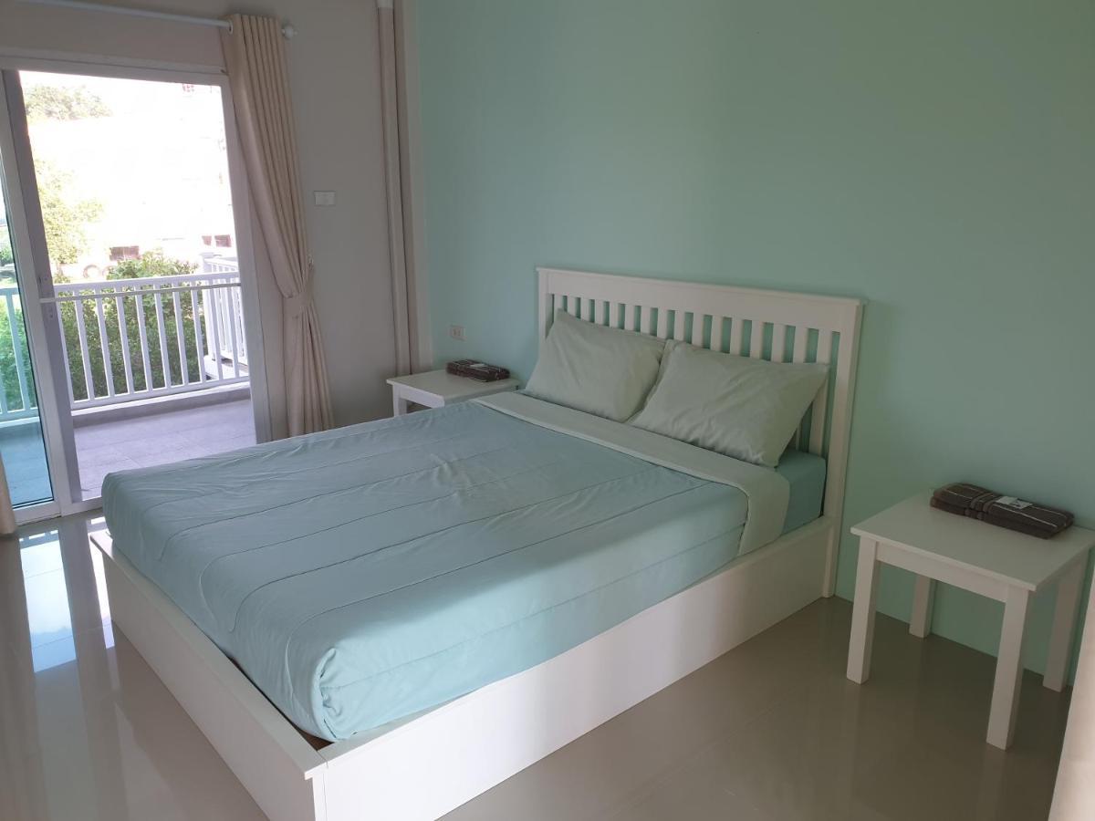 Vanilla Hotel Khlong Thom