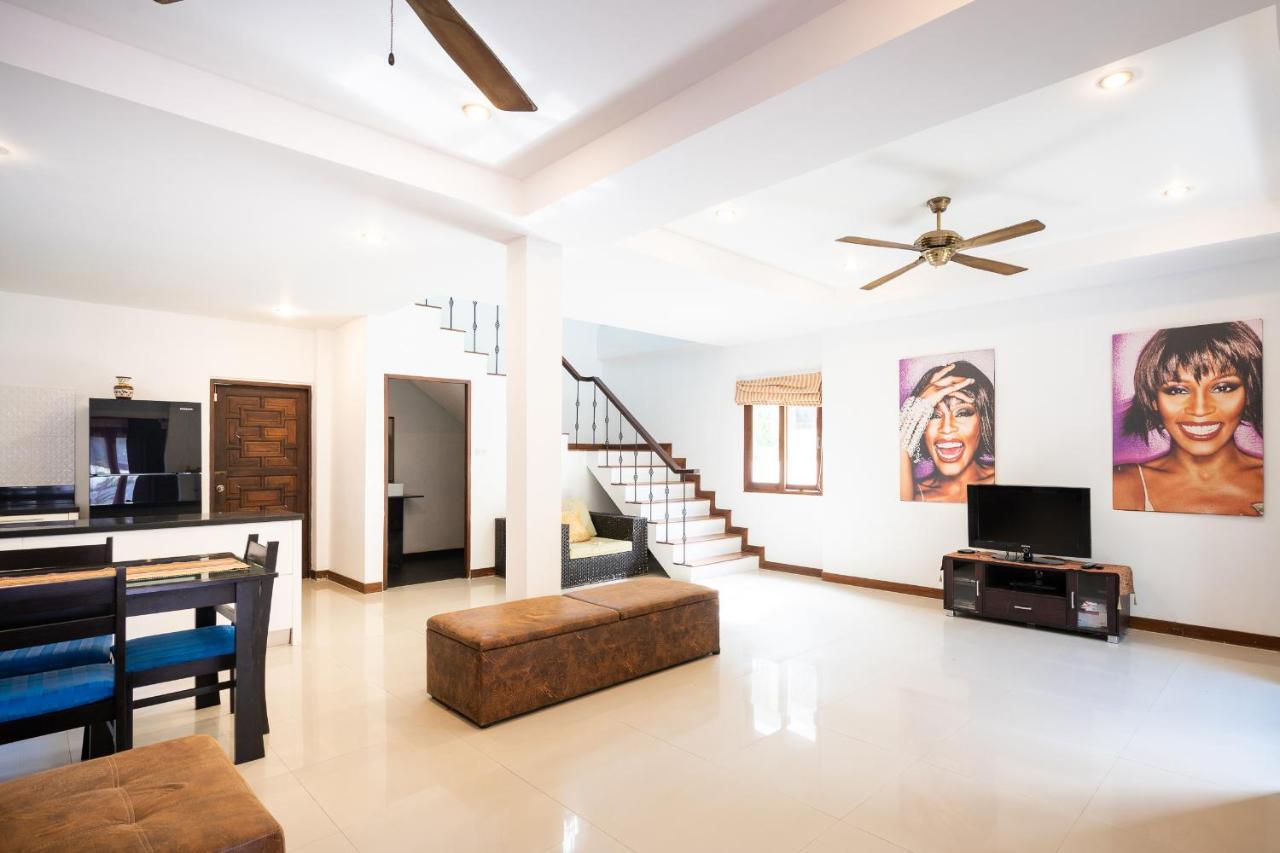 Villa Whitney *