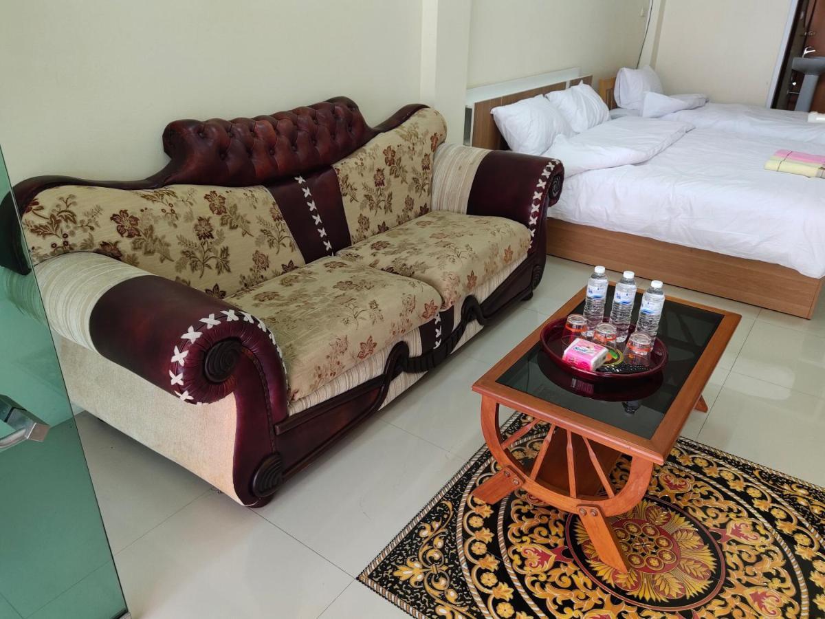 เมืองไทยฟิตเนส อารีนา Homestay *
