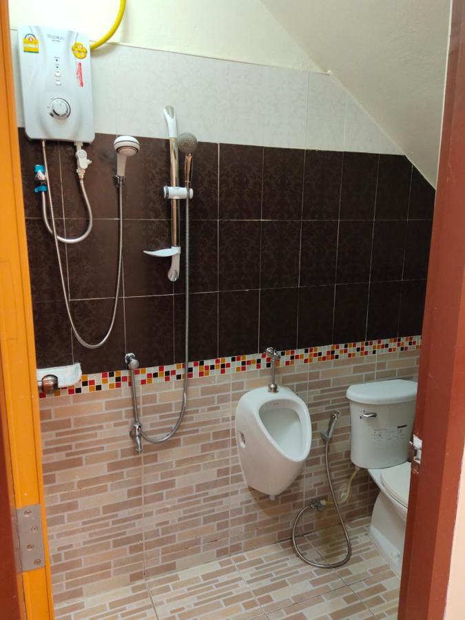 เมืองไทยฟิตเนส อารีนา Homestay *