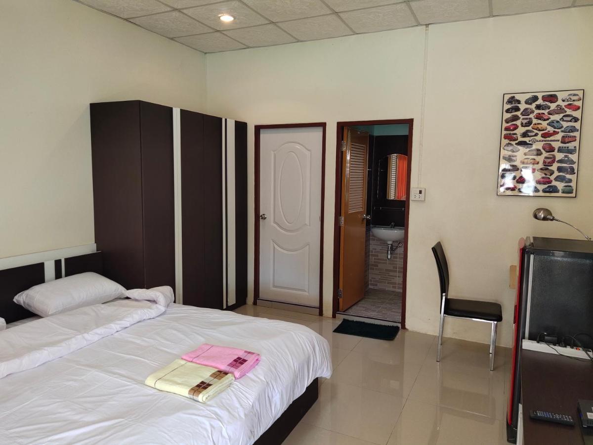 Homestay เมืองไทยฟิตเนส อารีนา *